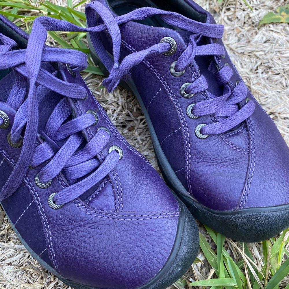 Keen shoes purple